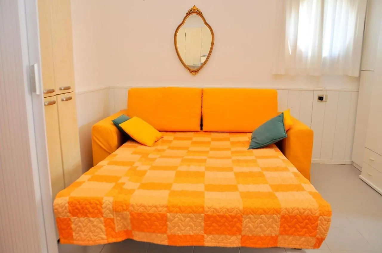 Enjoy A Charming Sea View Studio Apartment بيبيوني 0*,  إيطاليا