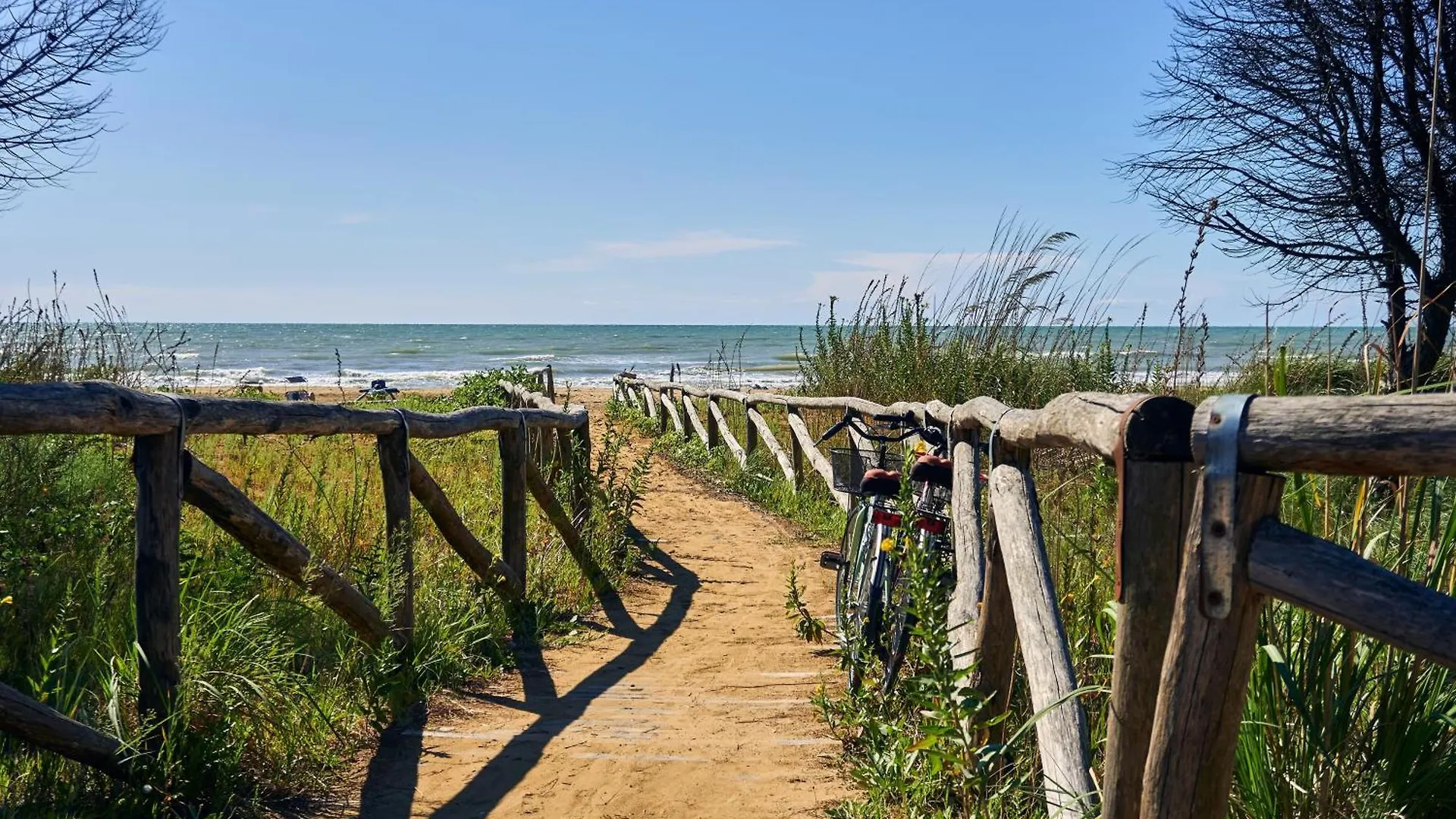 Enjoy A Charming Sea View Studio Apartment بيبيوني